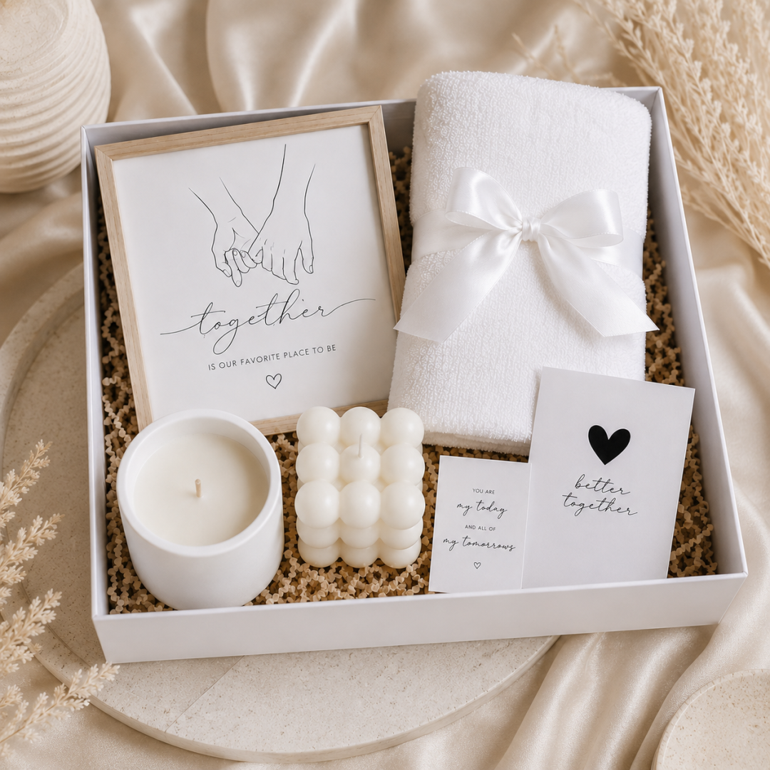 Set Cadou Cuplu Premium „Better Together” – Lumânări, Prosop Luxury și Tablou