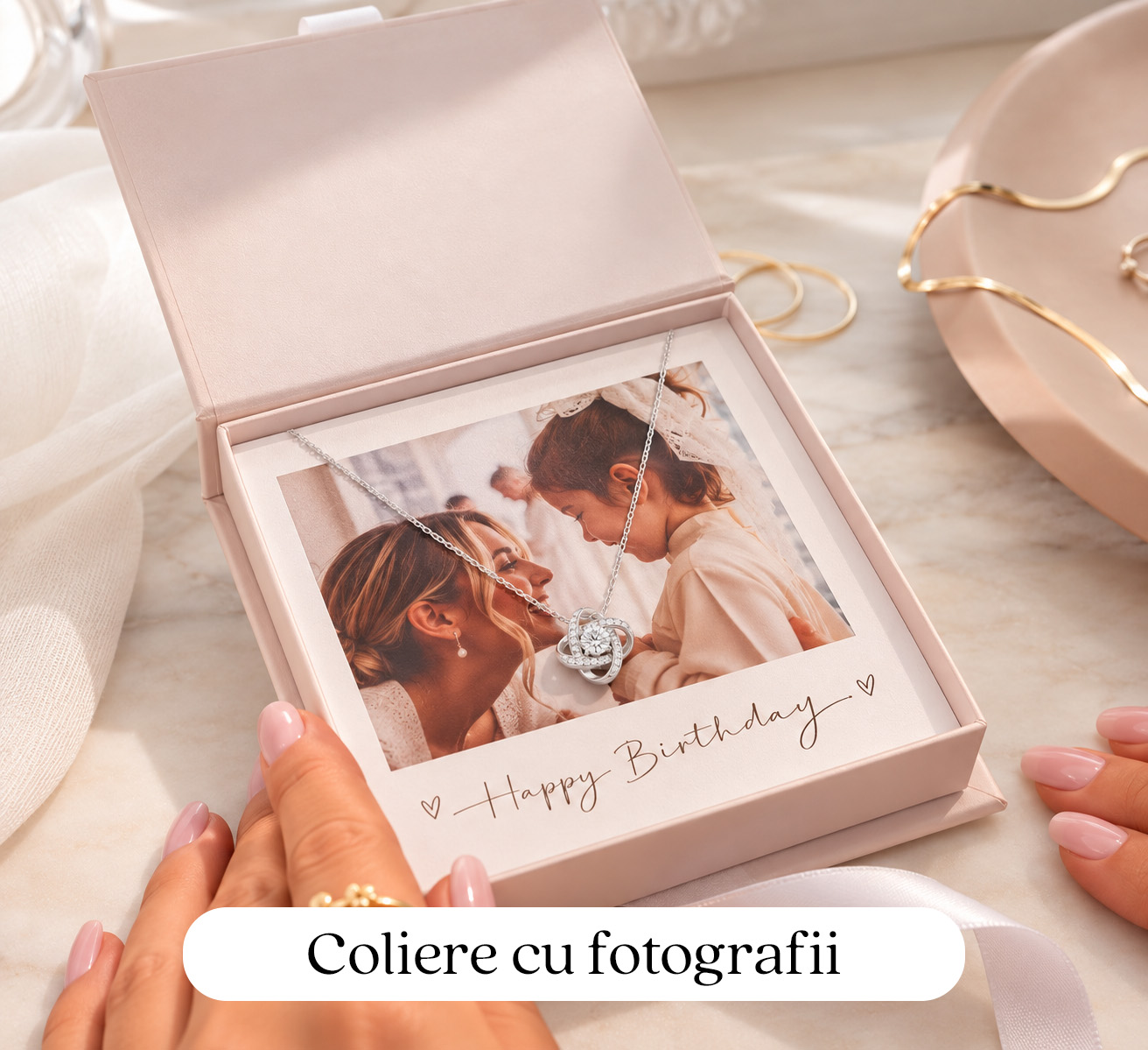 coliere cu fotografii